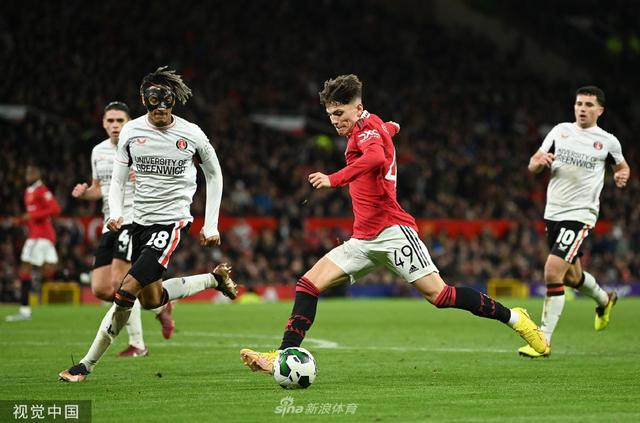 随着签约的 随着签约的